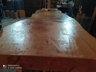 Mostrador artesano de madera