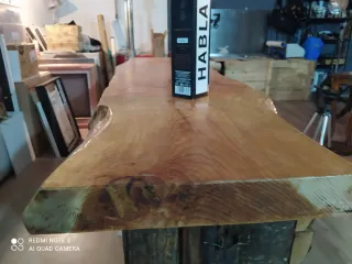 Mostrador artesano de madera
