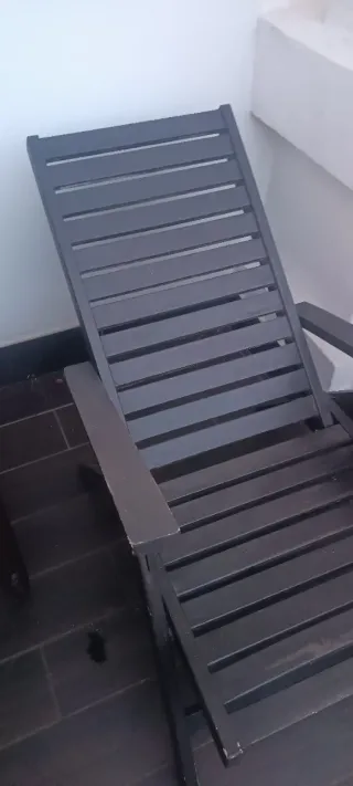 Silla reclinable de madera para exterior