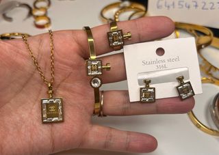 Conjunto Chanel Collar,Pulsera, anillo yPendientes