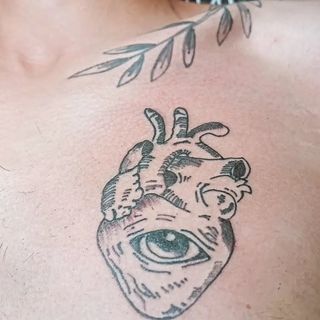 Tatuajes minimalistas a domicilio – Madrid Toledo