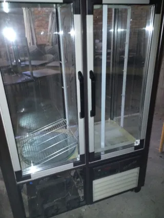 Vitrina expositora refrigerada