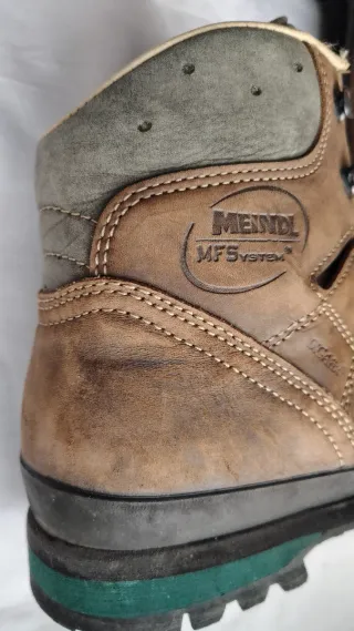 Botas senderismo Meindl Borneo MFS talla 39