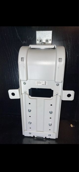 Staffa TV UPPLEVA IKEA per mobile BESTÅ