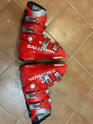 Esquís junior Rossignol amb botes i pals