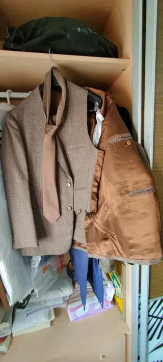 Traje vintage de varios colores