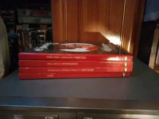 Comics el jueves. Lote de 4 comics