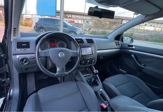 Volkswagen Golf 2005