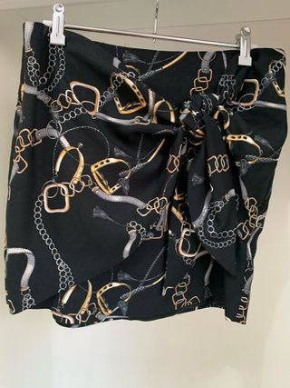 Falda Mango Suit Estampada Negra y Dorada