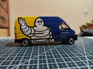 Maqueta Renault Master Michelin