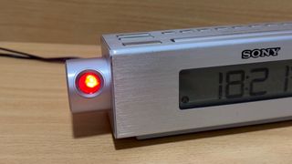 Radio Despertador Sony ICF-C717PJ