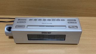 Radio Despertador Sony ICF-C717PJ