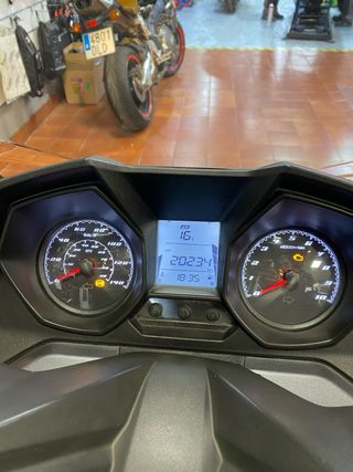 Kymco Superdink 125cc Negra 2018