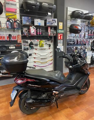 Kymco Superdink 125cc Negra 2018