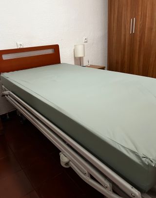 Cama articulada eléctrica