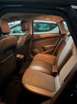 Opel Astra 2012