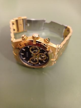 Reloj Guess Gris y Dorado