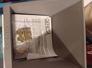 Reloj Guess Gris y Dorado