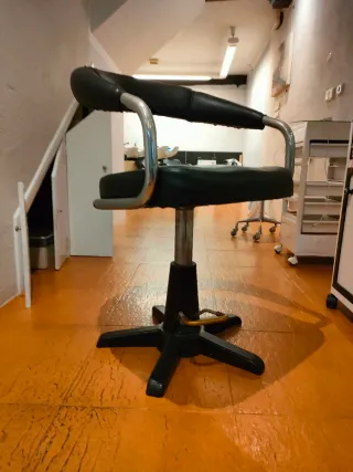 Silla Elevadora Peluquería.