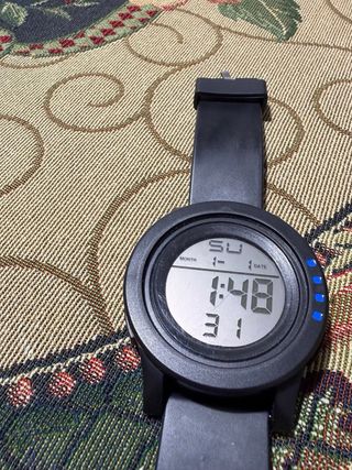 Reloj Digital Negro