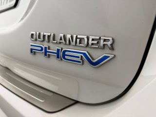 Mitsubishi Outlander 2.0 PHEV Kaiteki Auto 4WD