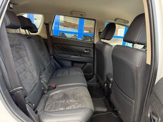 Mitsubishi Outlander 2.0 PHEV Kaiteki Auto 4WD