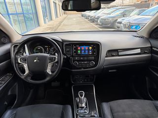 Mitsubishi Outlander 2.0 PHEV Kaiteki Auto 4WD
