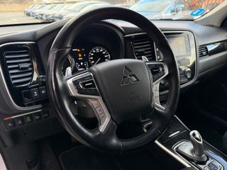 Mitsubishi Outlander 2.0 PHEV Kaiteki Auto 4WD