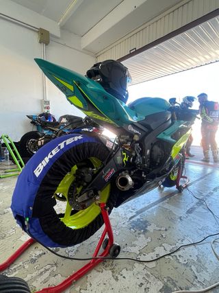 YAMAHA R6R 2007 Circuito