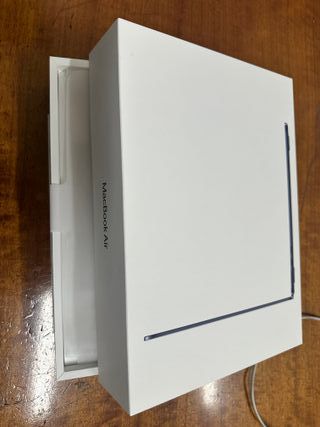 Caja Ordenador Macbook M4 Apple
