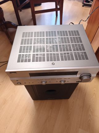 Amplificador Yamaha y Subwoofer Mivoc