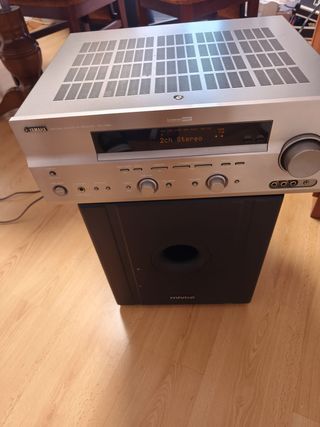Amplificador Yamaha y Subwoofer Mivoc