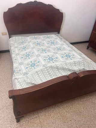 Muebles habitación antigua