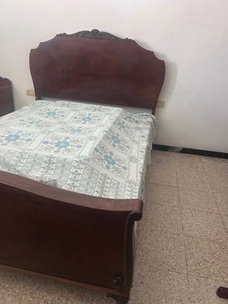 Muebles habitación antigua