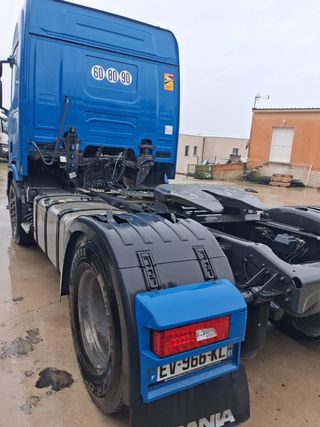 SCANIA R450 Cabeza Tractora