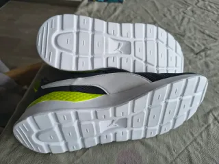 Scarpe da corsa Puma Anzarun Lite grigie