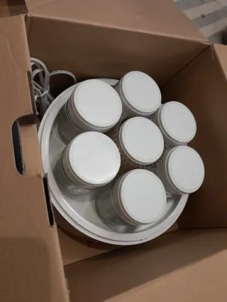 Yogurtera Lagrange en su caja original