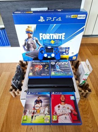 PS4 Slim 500Gb / Controller / Giochi / Scatola / Caricatore