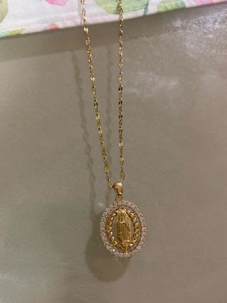 Collana con ciondolo Vergine Maria