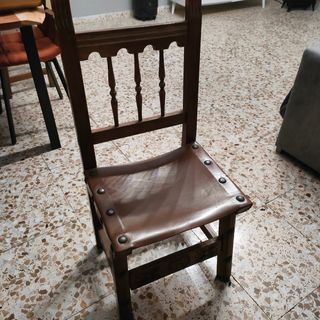 Mesa castellana madera maciza