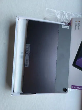 Tablet Lenovo Tab M10 NUEVA en caja