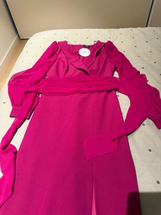 Vestido fiesta invitada boda magenta