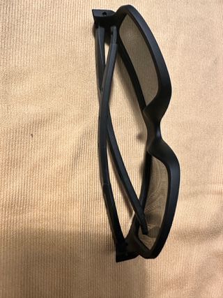 Gafas de sol negras y marrones