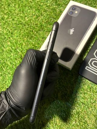 iPhone 11 128GB Negro con caja, funda y protector