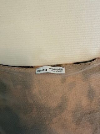 Top estampado marrón y multicolor