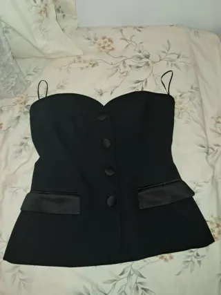 Top palabra de honor Zara negro Talla L