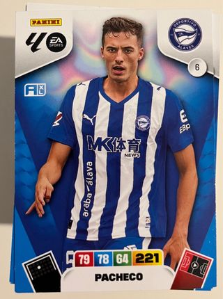 Vendo lote de 230 cromos Panini Adrenalyn XL 25-26