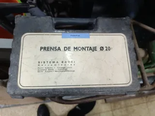 Pinza para reticulado