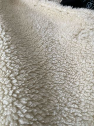 Chaleco ONLY efecto piel y borreguito