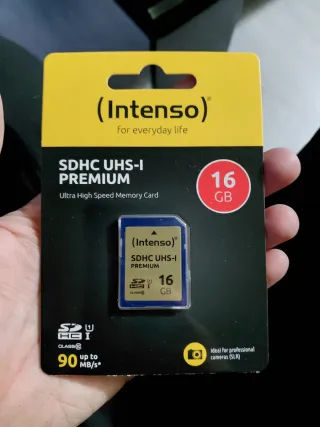 Tarjeta SDHC UHS-I premium Intenso 16GB